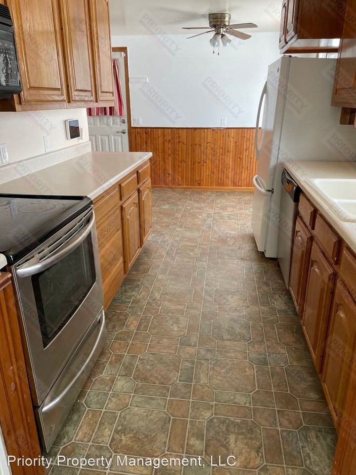 208 E Sunset Dr Apartments in Gillette, WY 82716 Zumper