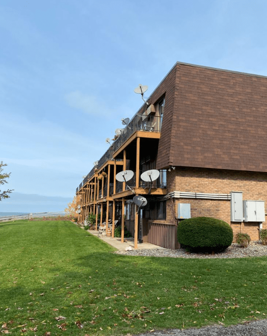 Ashwood Townhomes Apartments 320 Salem Drive, Vermilion, OH 44089 Zumper