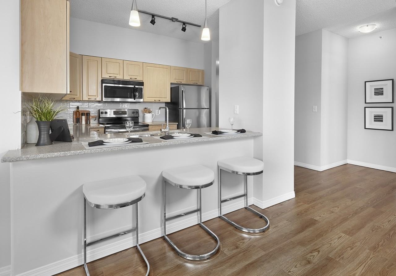 Wellington Court Apartments 470 Macewan Rd Sw, Edmonton, AB T6W 1W1