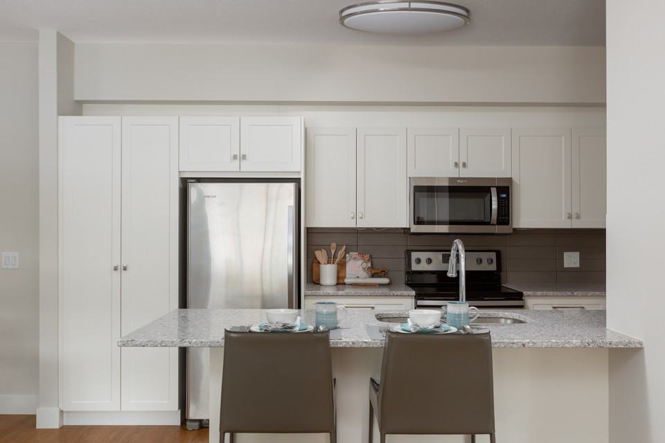 The Conservatory! Apartments 773 Glenmore Rd, Kelowna, BC V1V 3B9