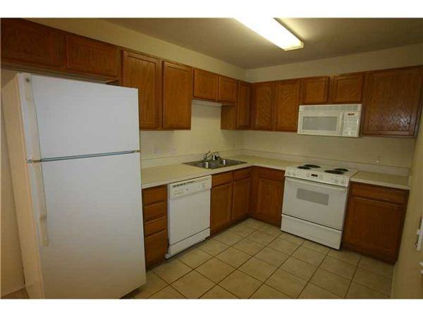 Covington Meadows Townhomes Apartments 100 Covington Meadow Cir