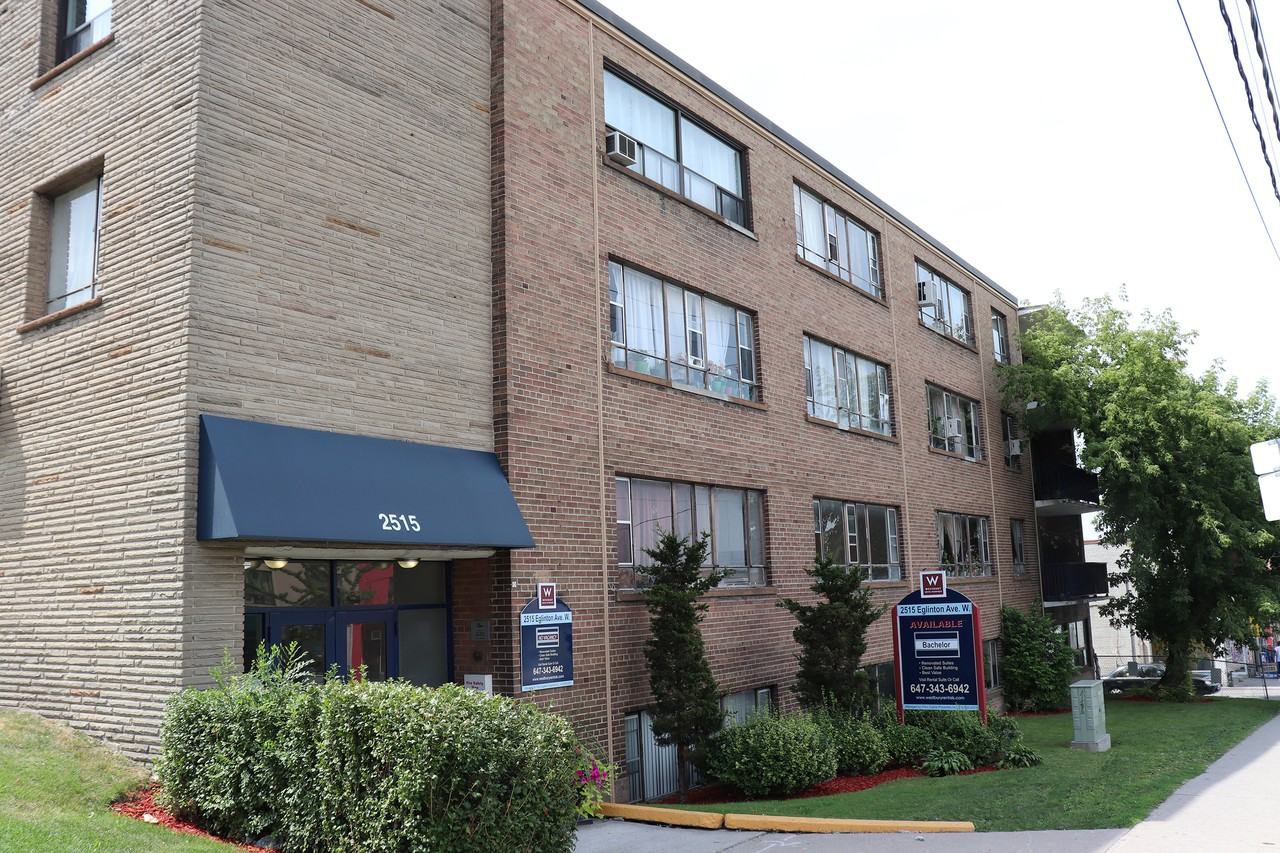 2507 & 2515 Eglinton Avenue West, Toronto Apartments 2515 & 2515
