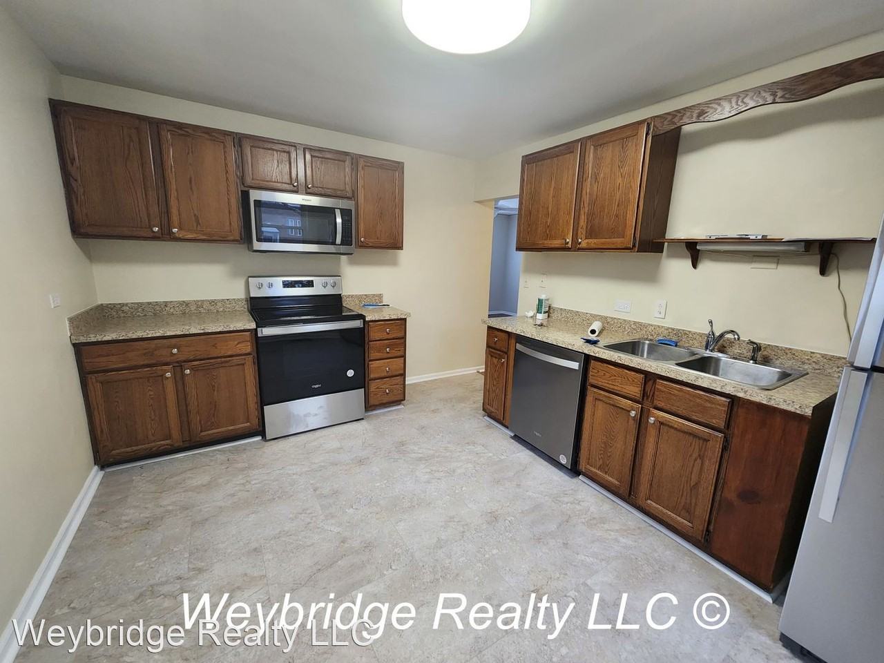 113 115 Burley Circle Apartments in Greenhills, Greenhills, OH 45218