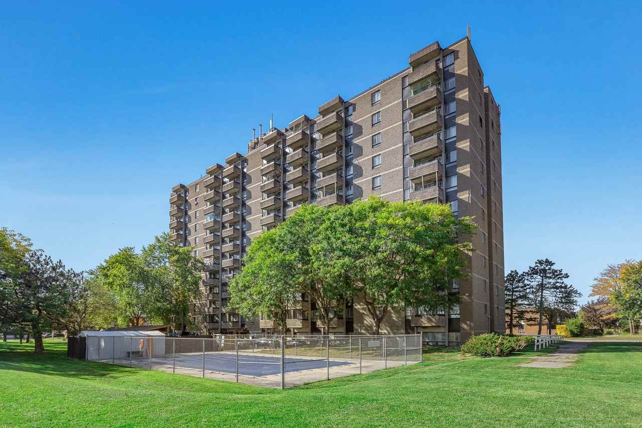 2969 Fairlea Crescent Apartments 2969 Fairlea Cres, Ottawa, ON K1V