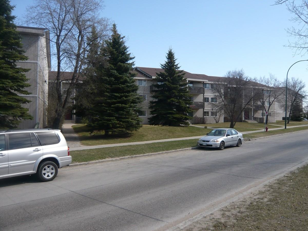 721 Pipeline Apartments in Leila McPhillips Triangle, Winnipeg, MB R2P 1G9 Zumper