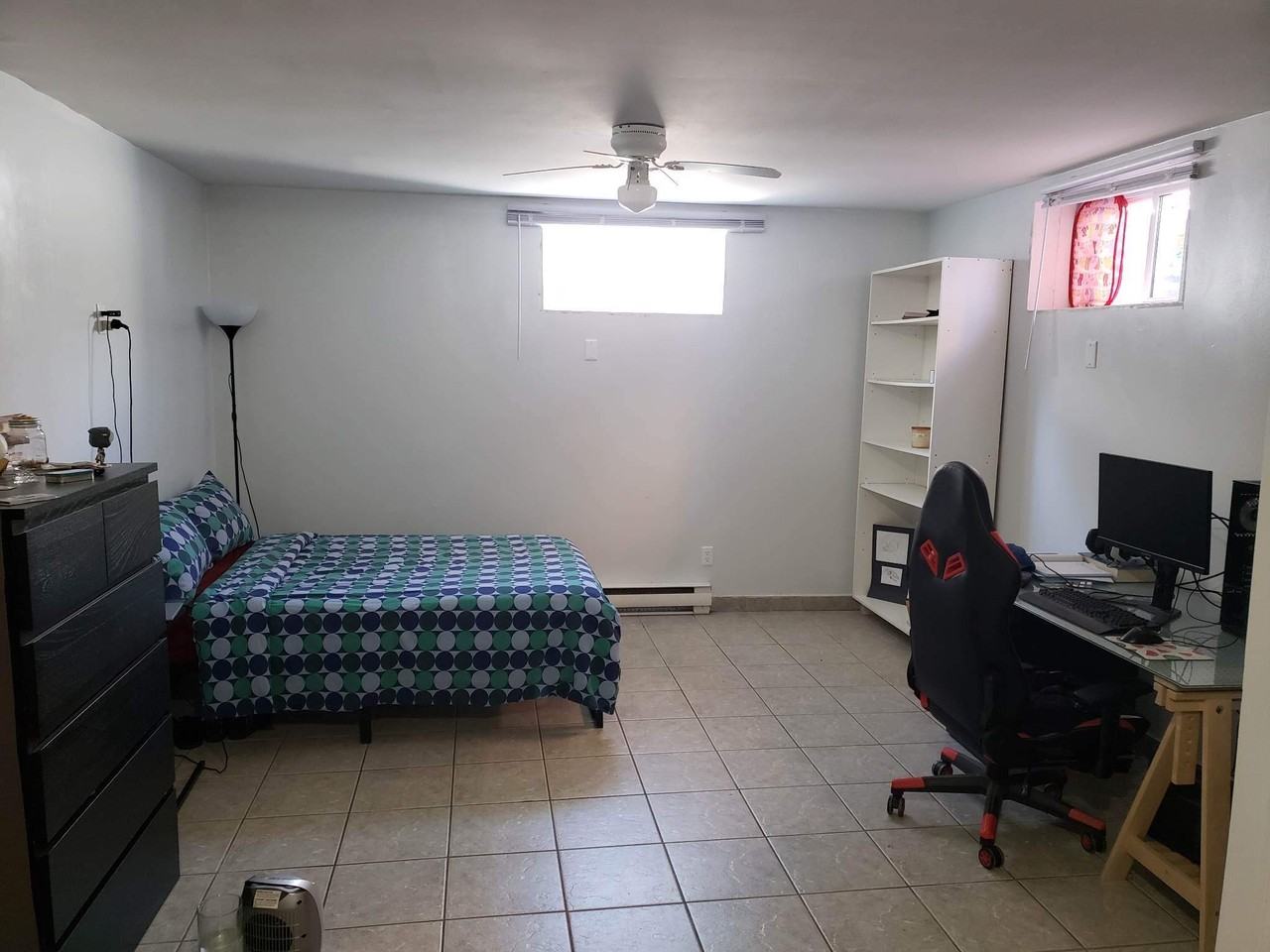 24 Rue Legault, SainteAnnedeBellevue, QC H9X 1Z5 2 Bedroom Apartment