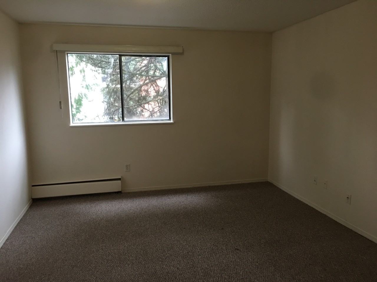 Guildford Gardens (B) Apartments 10567 150 St, Surrey, BC V3R 4B7