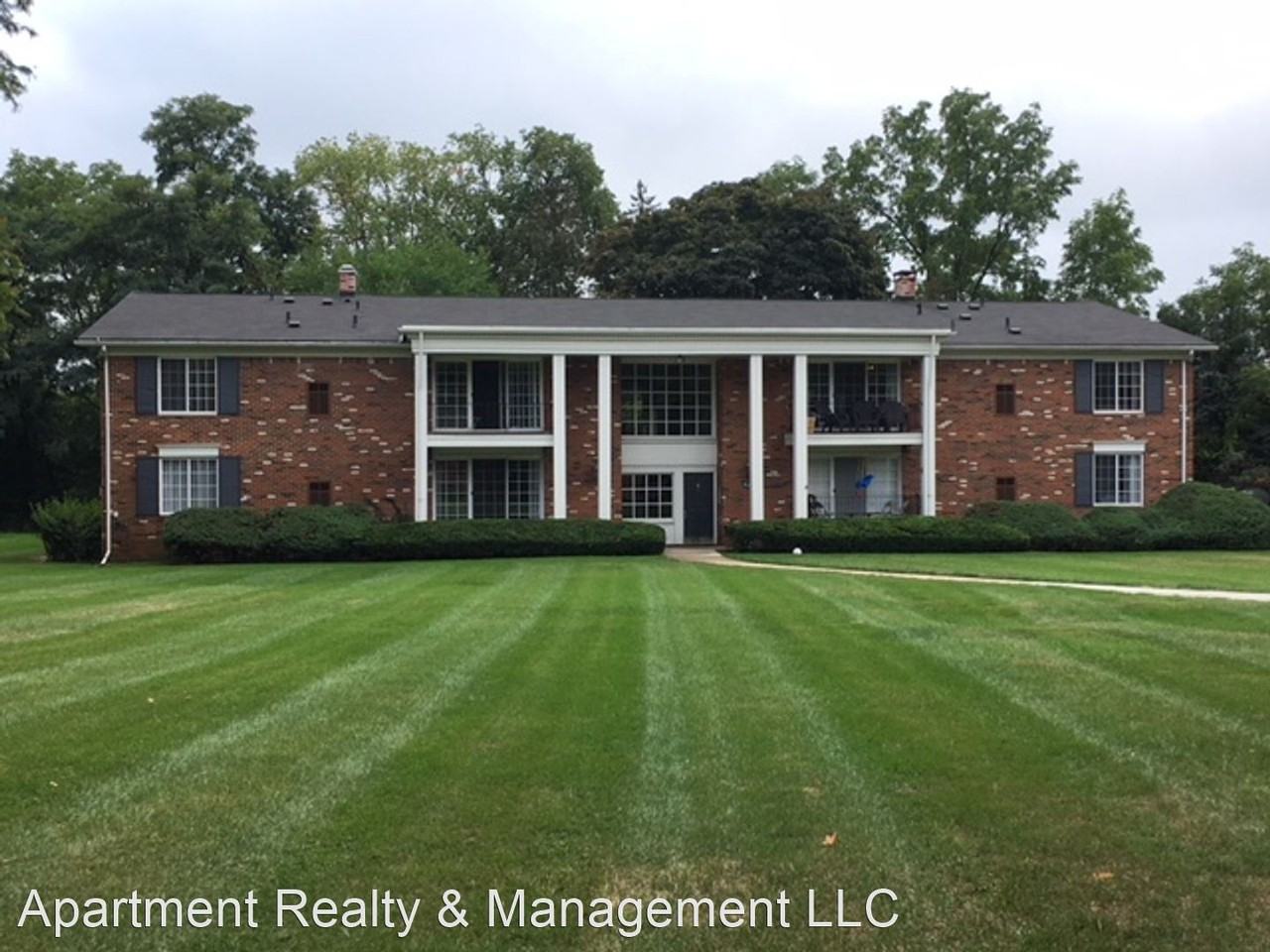 Fox Hills Drive Apartments Fox Hills Dr N, Bloomfield Hills, MI 48304