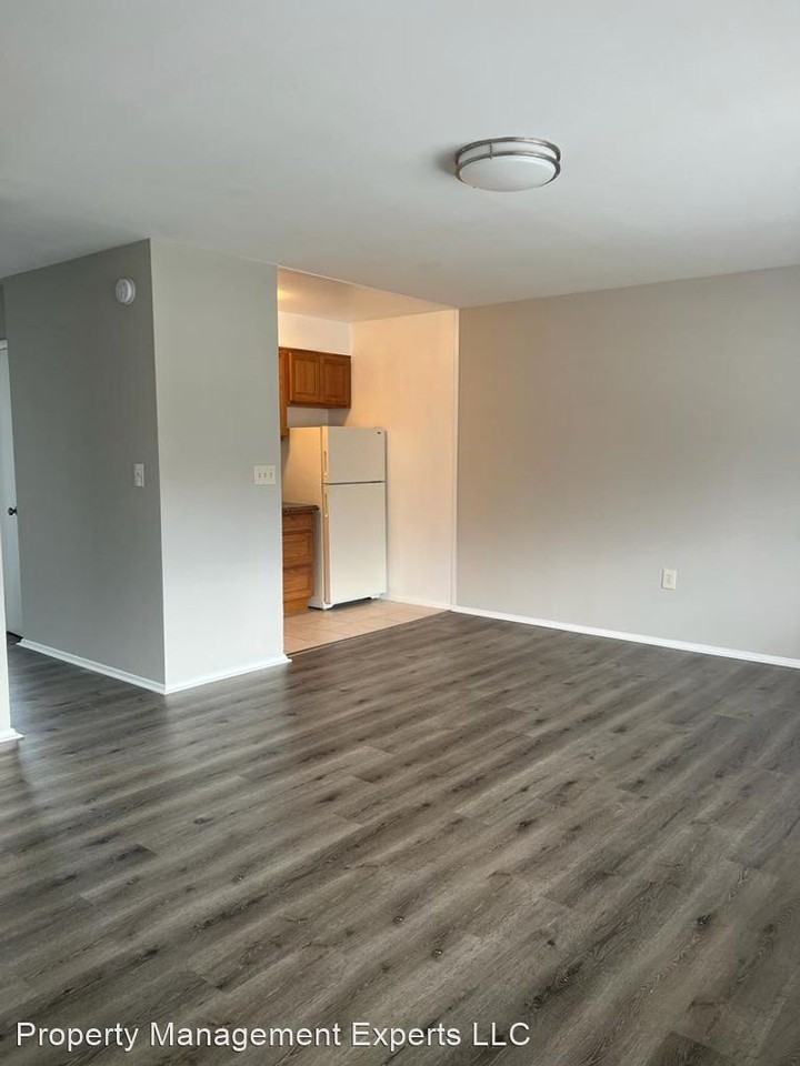 GLENDALE TERRACE APARTMENTS Huntington Station 2314/2318/2322/2326