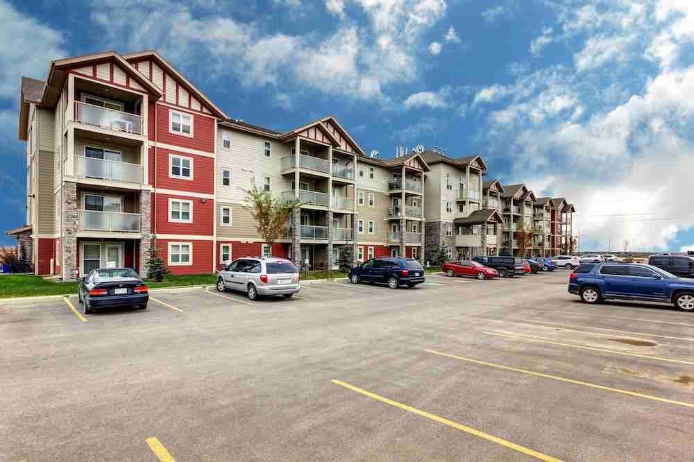 Big Lake Pointe 10 Apartments 10 Nevada Pl, St. Albert, AB T8N 4H5