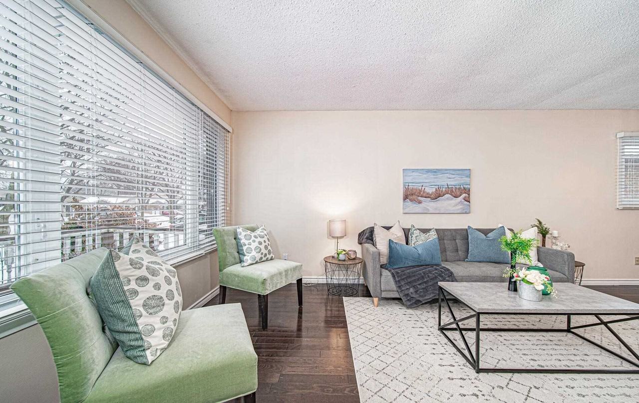 3 Bedroom Detached Bungalow (Whitby/Oshawa) Apartments 264 Limerick Street, Oshawa, ON L1J 6K9