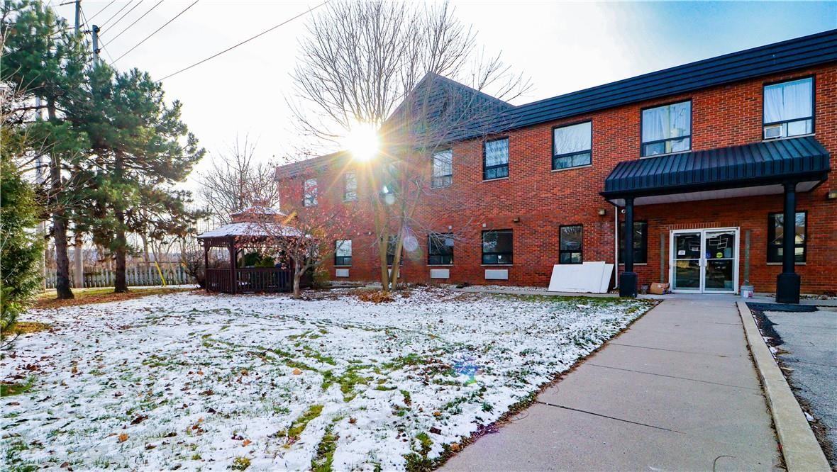 211 York Road, Dundas, Ontario Apartments 211 York Rd, Hamilton, ON L9H 1M9 Zumper