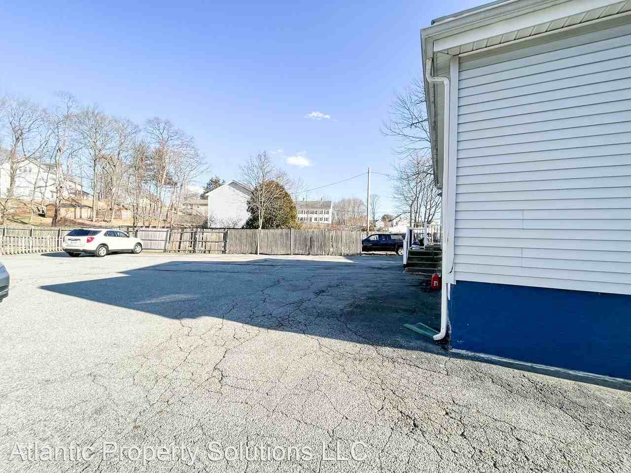 535 Washington St Apartments in Coventry, RI 02816 Zumper