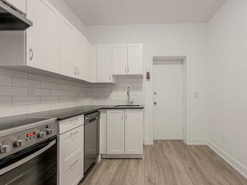 723 Bloor Street West Apartments 723 Bloor St W, Toronto, ON M6G 1L5