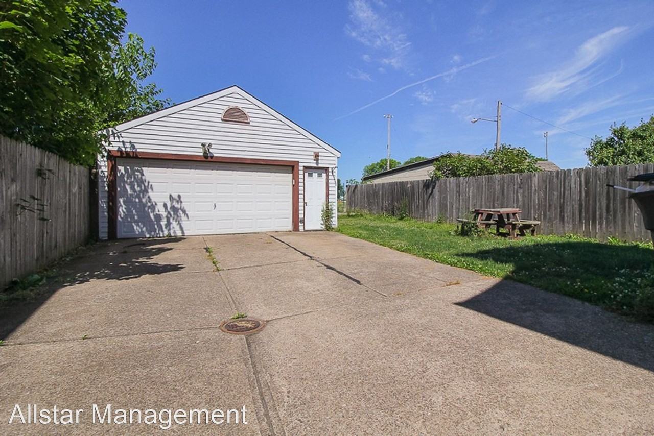 2096 Halstead Ave Apartments in Lakewood, Lakewood, OH 44107 Zumper