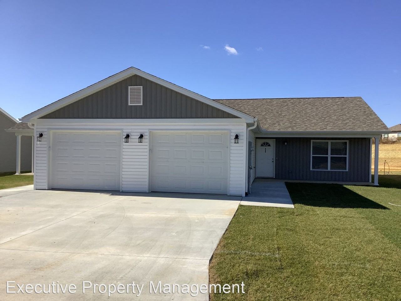 868/870 Highland Point Dr Apartments in Jackson, MO 63755 Zumper