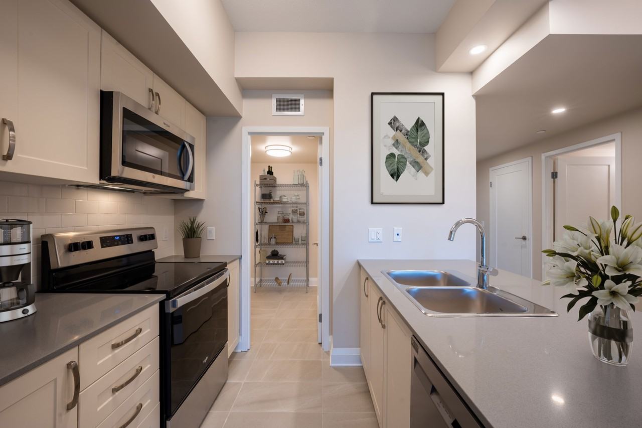 The Duchess Apartments 833 Richmond Rd, Ottawa, ON K2A 4A5 Zumper