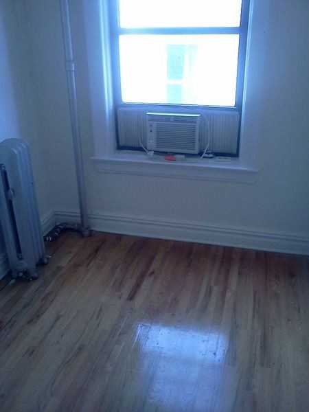 28 Ave & Crescent Street Apartments Crescent St, New York, NY 11102