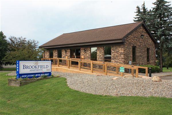 Brookfield Apartments 1205 Suncrest Dr, Lapeer, MI 48446 Zumper