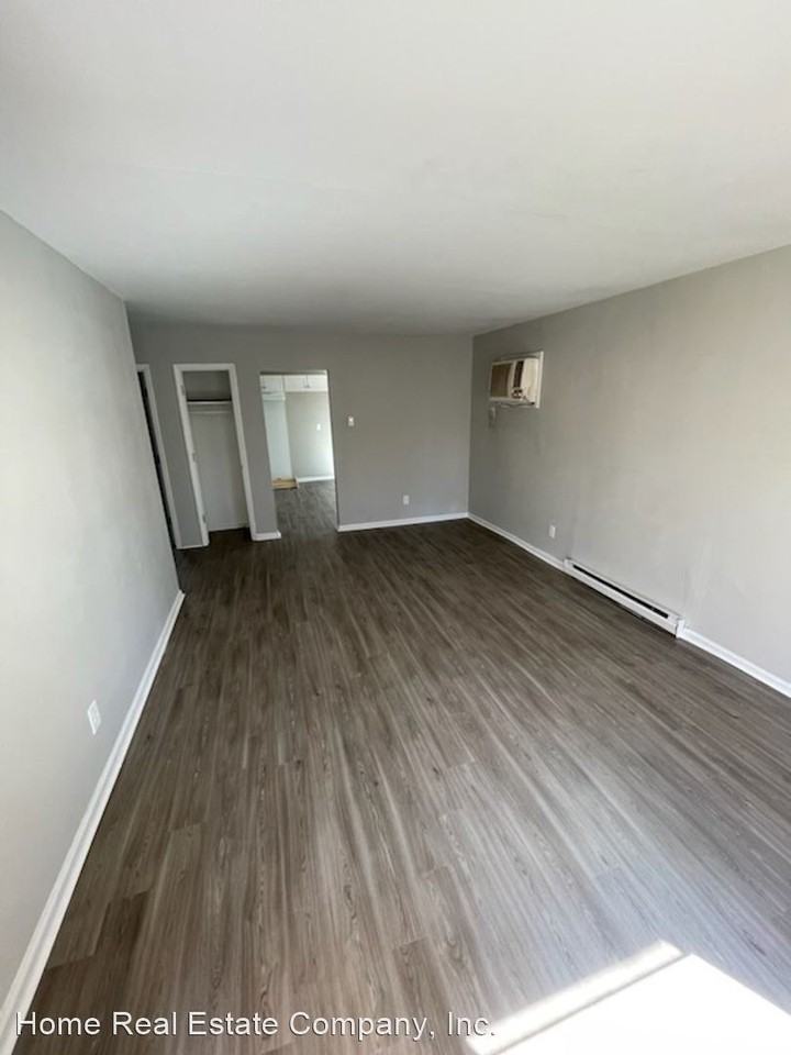 4233 Ogburn Avenue Apartments 4233 Ogburn Ave, WinstonSalem, NC 27105 Zumper