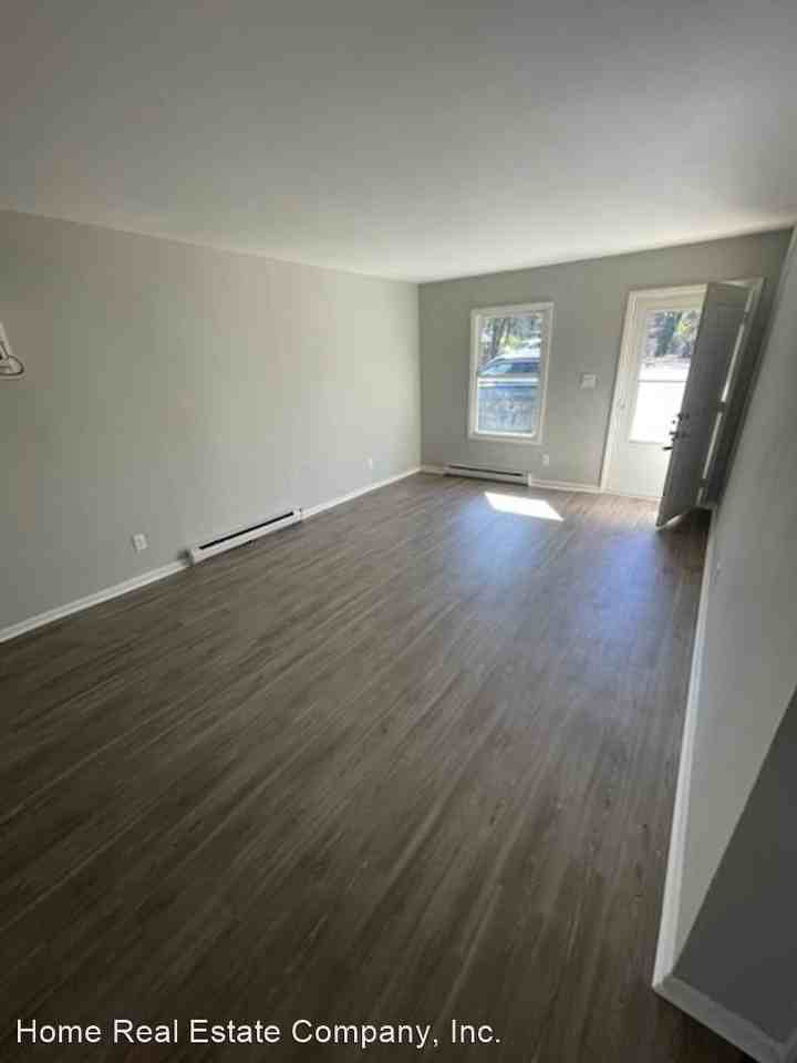 4233 Ogburn Avenue Apartments 4233 Ogburn Ave, WinstonSalem, NC 27105 Zumper