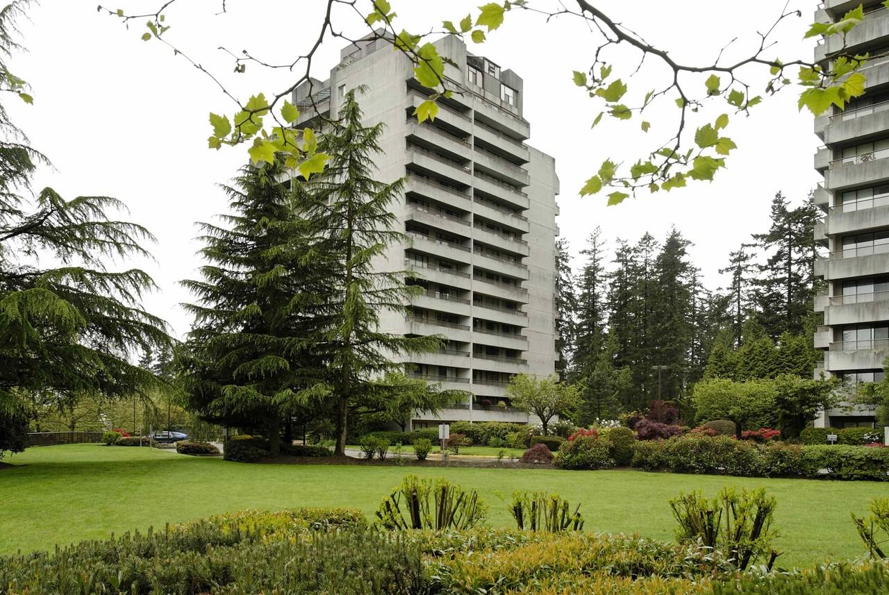 4194 Maywood Street 907, Burnaby, BC V5H 4E3 2 Bedroom Apartment for