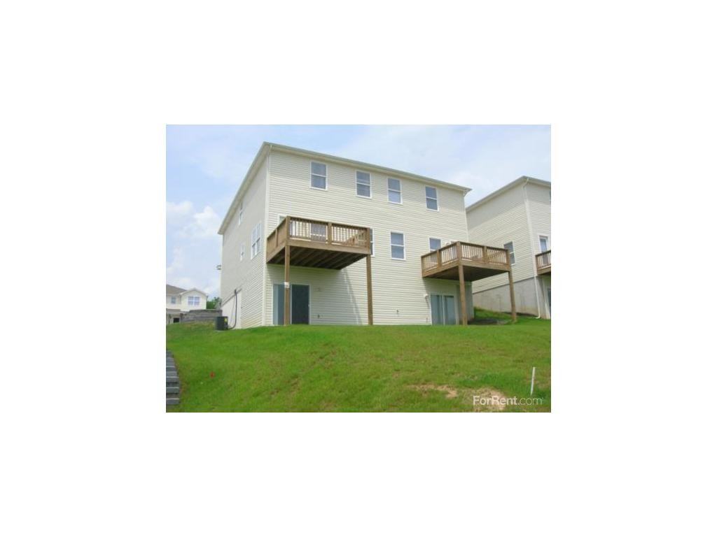 Holly Ridge Townhomes Apartments 7732 N Mercier St, Kansas City, MO