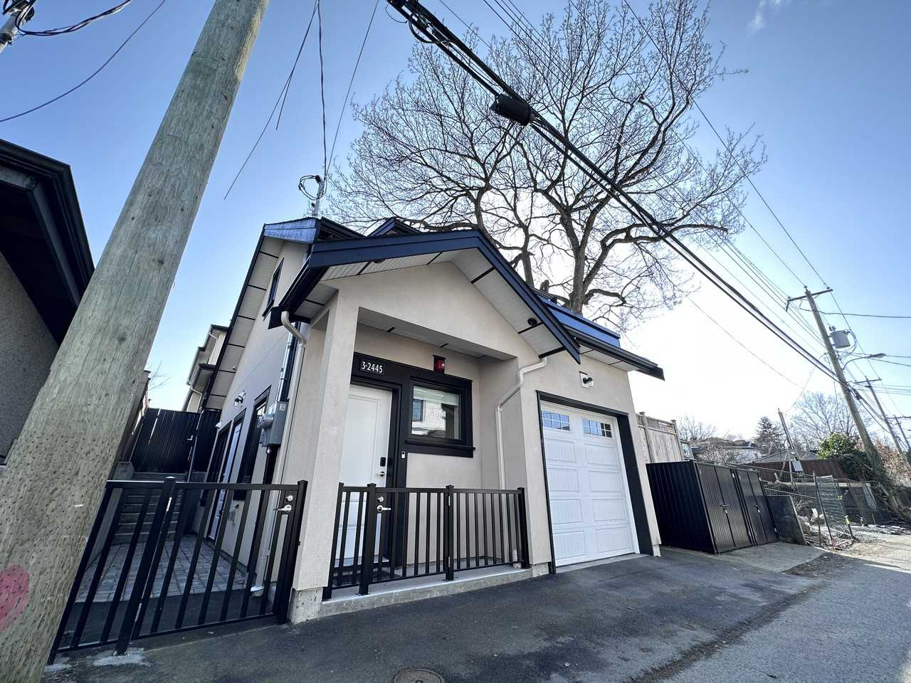 2445 West 10th Avenue, Vancouver, BC V6K 2J4, CA 2 bedroom House