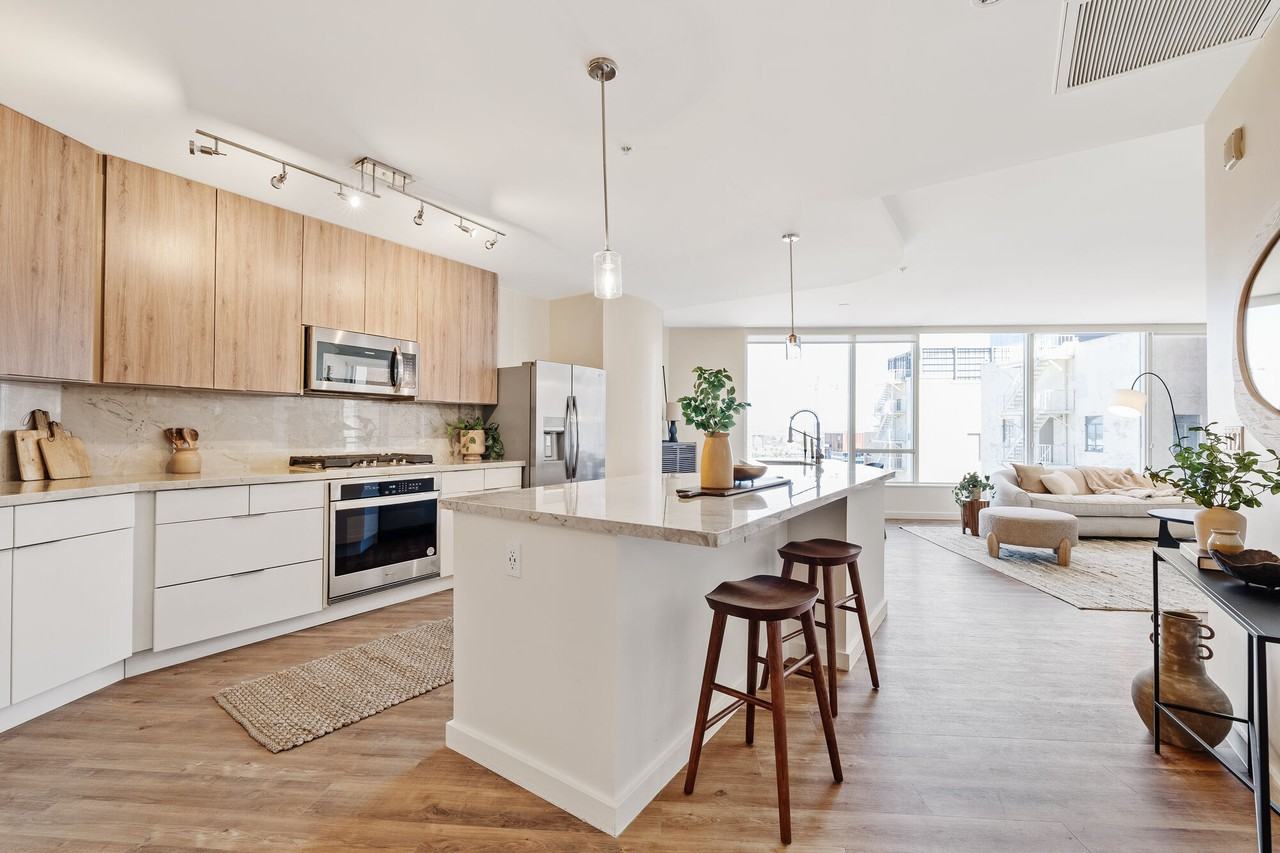 Apartments with Movein Specials for Rent in Phoenix, AZ Find Deals on Rentals