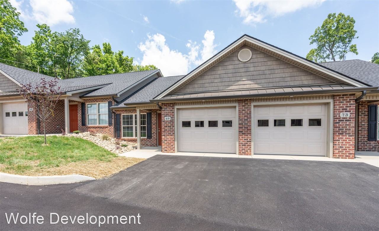 Hillrise Apartments One Level with Attached Garage Tall Tale Ln