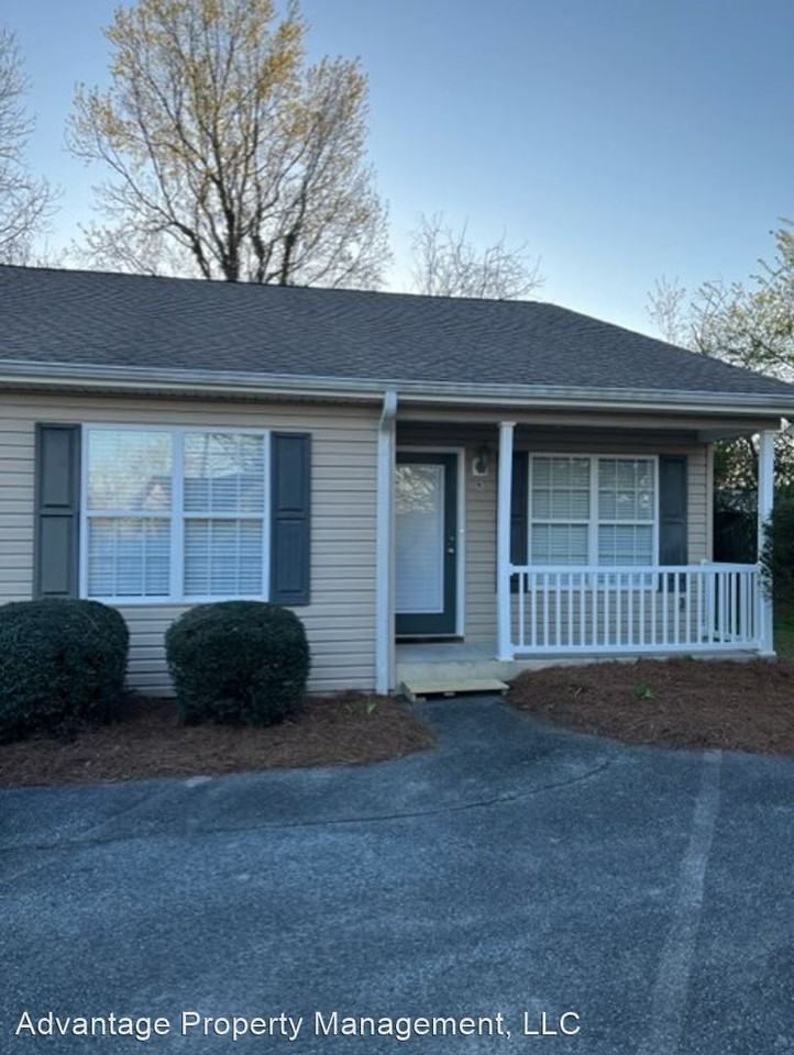 407 Polk St Apartments in Thomasville, NC 27360 Zumper