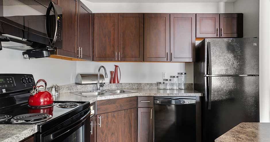 Meridian Pointe Apartment Homes 251 Mcandrews Rd W, Burnsville, MN