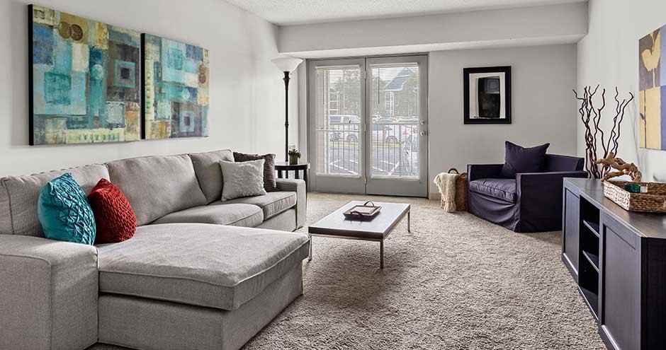 Meridian Pointe Apartment Homes 251 Mcandrews Rd W, Burnsville, MN