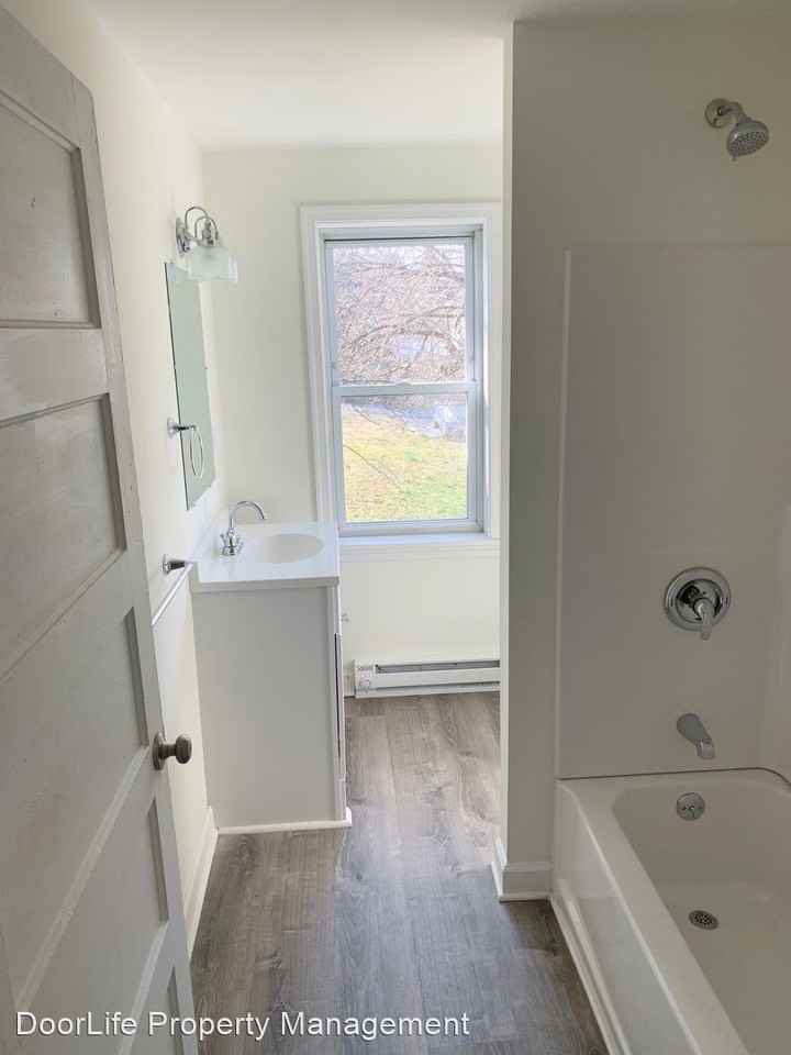 210 Bradford Avenue Apartments 210 Bradford Ave, Downingtown, PA