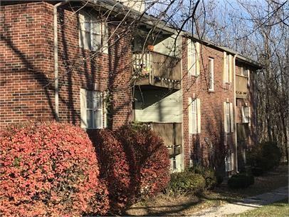 Burr Oak Woods Apartments Building 01 3401 Nw Duncan Rd, Blue Springs