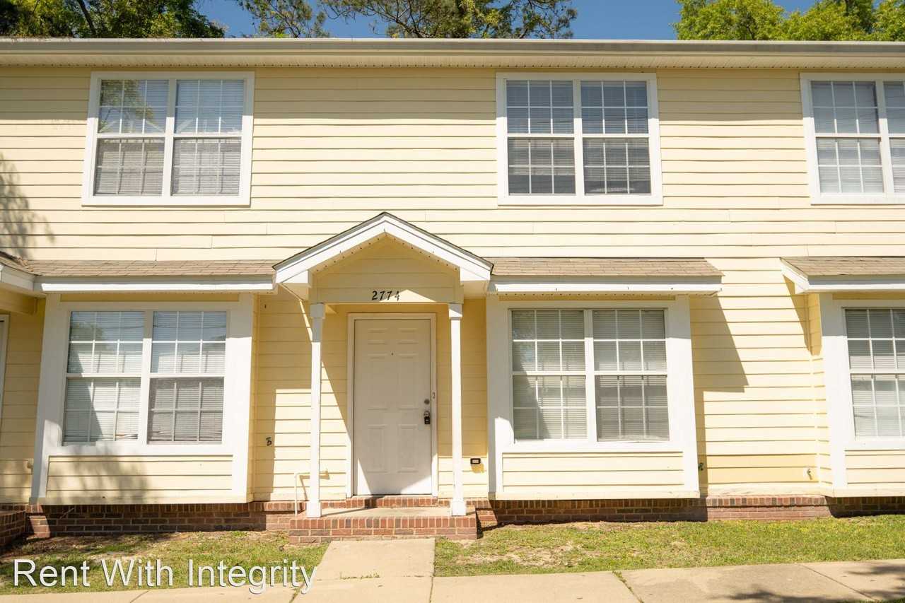 Hartsfield Triplex Apartments in Hartsfield Plantation, Tallahassee, FL