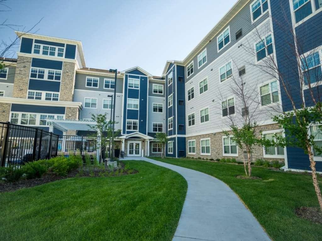 The Barnum Apartments 1711 County Road E E, White Bear Lake, MN 55110