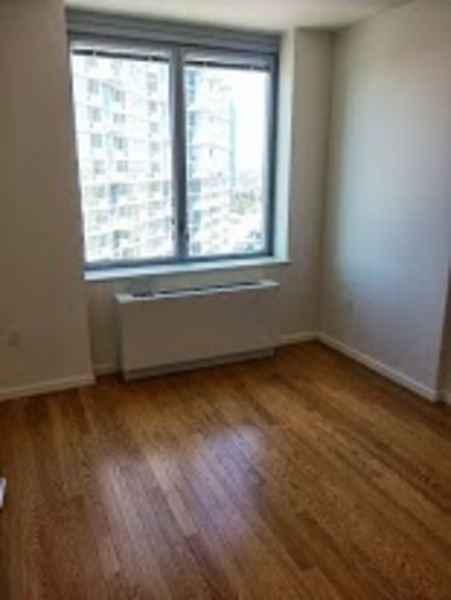 46th ave and Center Blvd Long Island City Apartments in Long Island