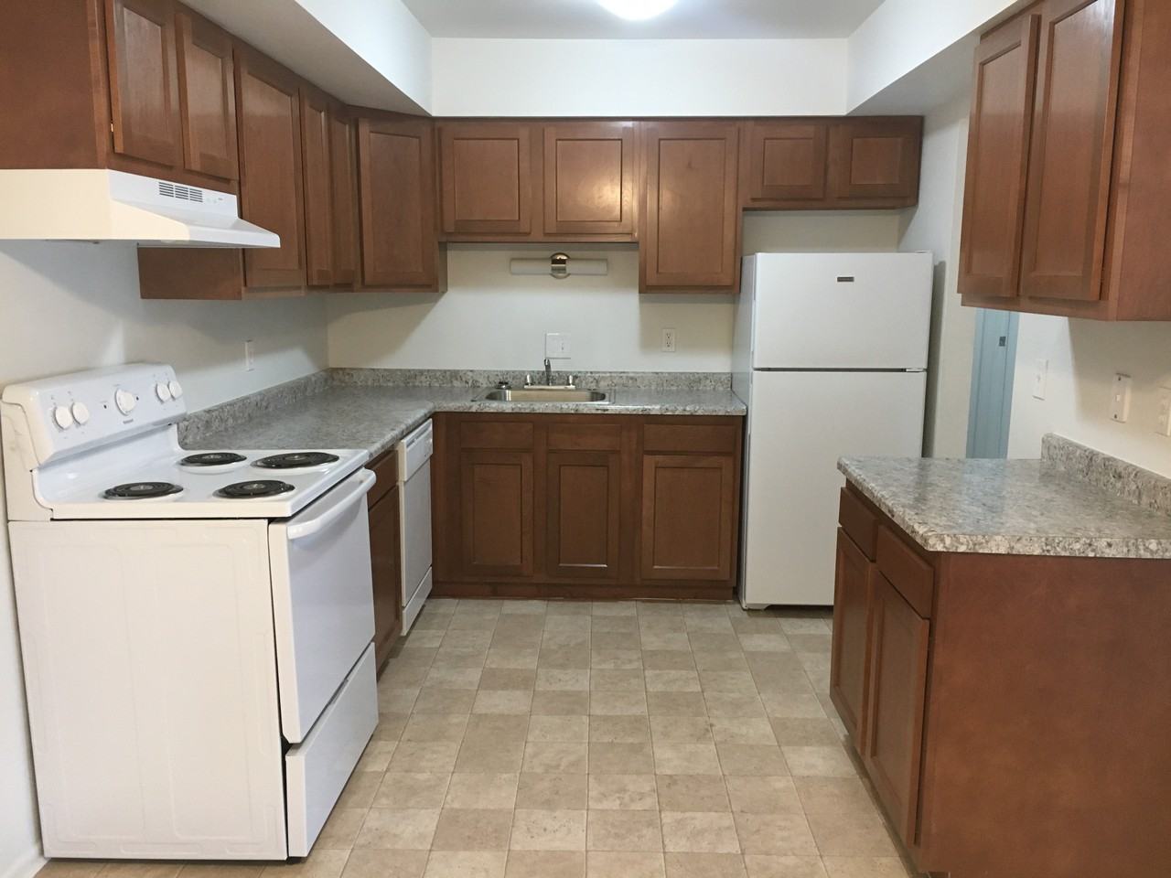 Whitehall Apartments 332 South Kendall Avenue, Westwood, MI 49006