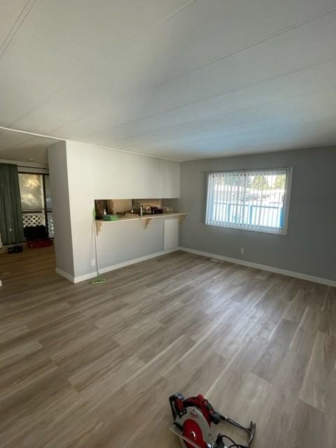 201 Cayer Street, Coquitlam, BC V3K 5B1 2 Bedroom Apartment for 2,250