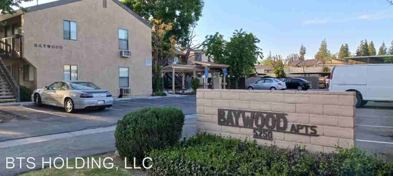 5250 Belle Terrace Apartments 5250 Belle Ter, Bakersfield, CA 93309