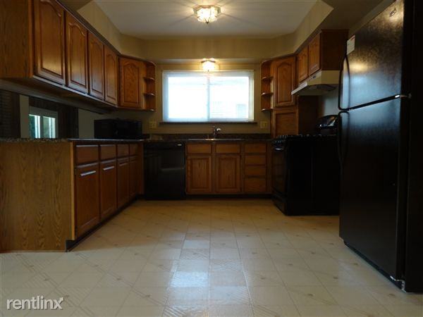 15 Mile Dodge Park Apartments 15 Mile Rd, Sterling Heights, MI