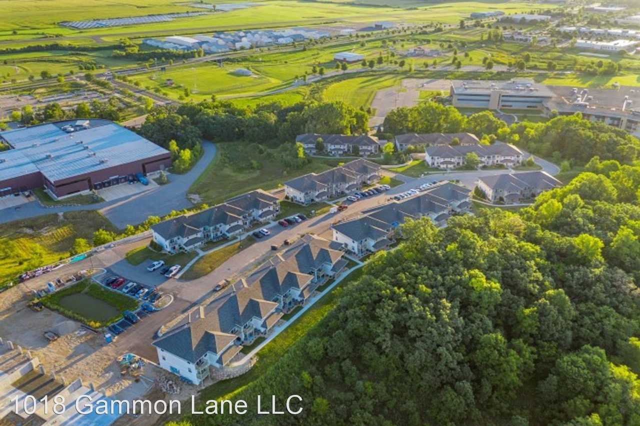 Middleton 2 Bedroom Apt Homes with Garage Private, Scenic Area