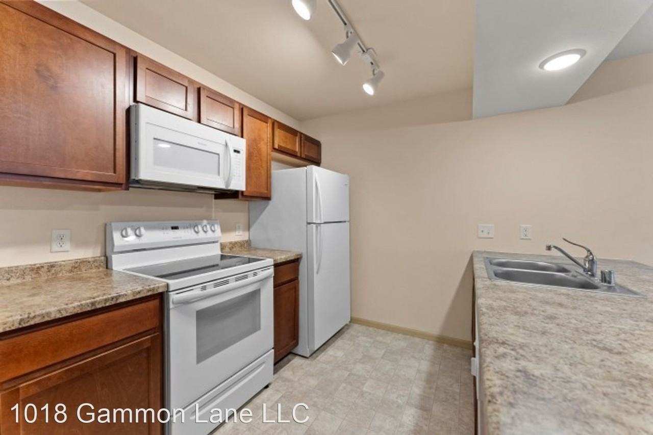 Middleton 2 Bedroom Apt Homes with Garage Private, Scenic Area