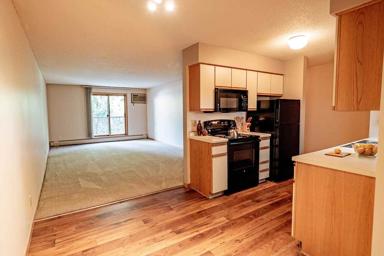 Plymouth Square Apartments 15300 37th Ave N, Plymouth, MN 55446 Zumper