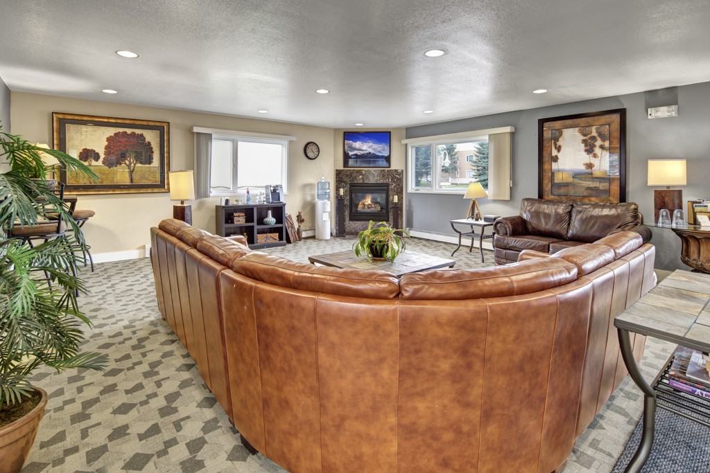 The Club at Eagle Point Apartments 5640 Lake Otis Pkwy, Anchorage, AK