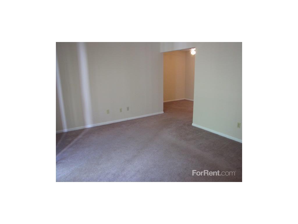 Riverview Apartments 1236 Dixie Hwy (River Rd.), Rossford, OH 43460