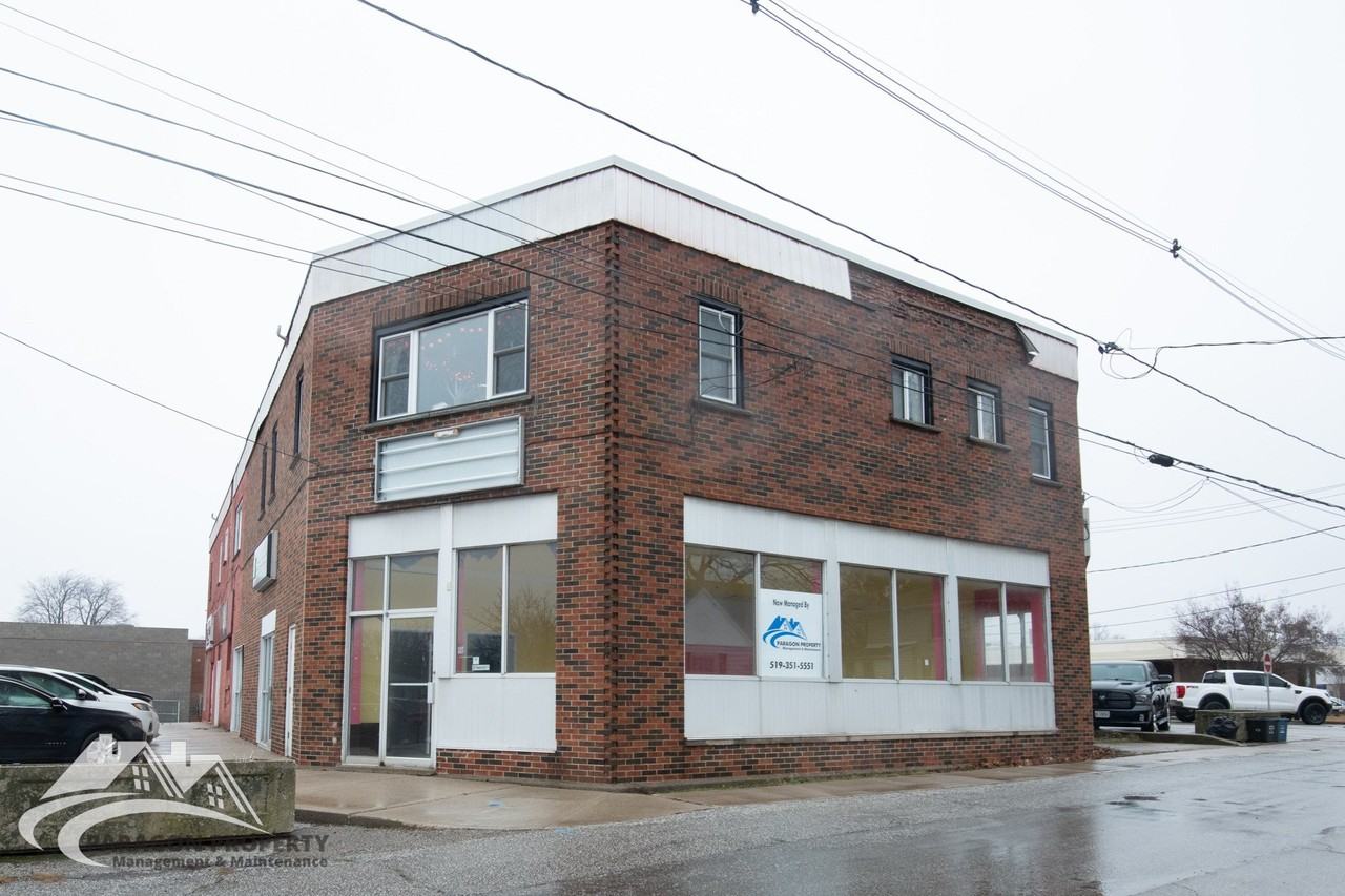 9 Ebenezer Street West Apartments 9 Ebenezer St E, ChathamKent, ON