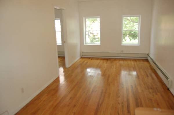 Huge 3 bdrm in the heart of Stuyvesant Heights w/ large windows + 1.5ba