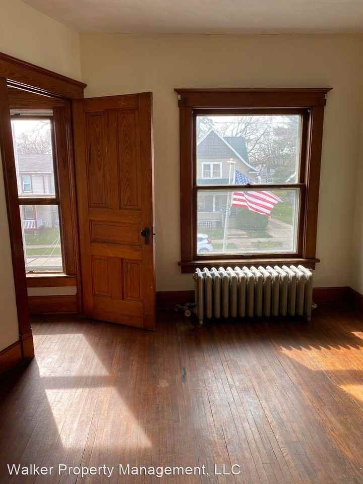 526 Eisenhower Ave Apartments in Janesville, WI 53545 Zumper